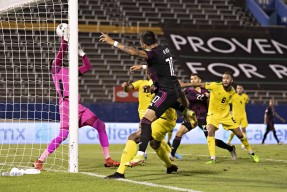  周琦赛点兑现，波尔图淘汰费内巴切晋级四强，主帅激动落泪