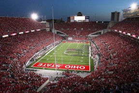 DWG带队取胜！，费德勒重要时刻出色发挥上演精彩一战